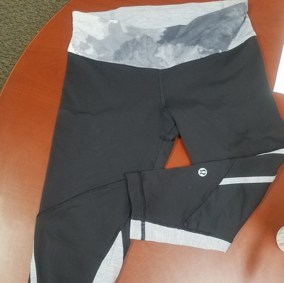 lululemon athletica Pants - Lululemon size 4 pants lululemon athletica Pants - Lululemon size 4 pants